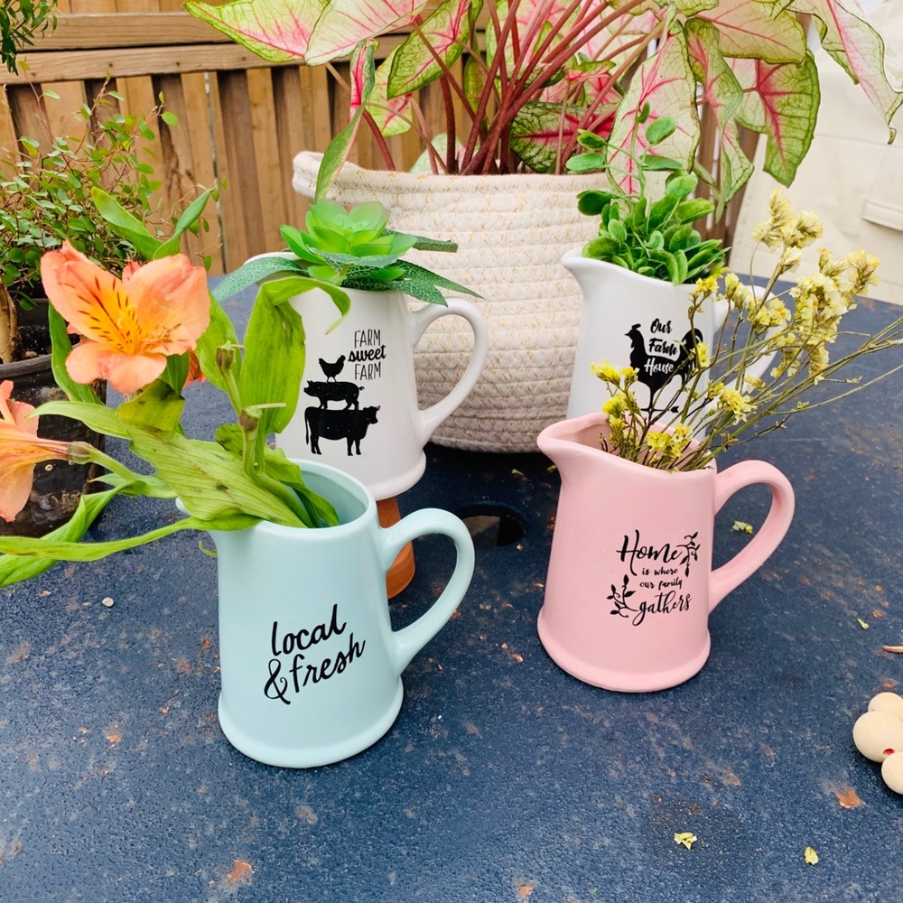 Mini farmhouse creamer pitchers - White Farm - Picture 2 of 2